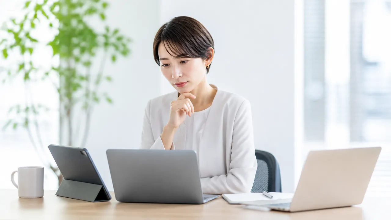 兼任とは？意味や使い方、兼務との違いをわかりやすく解説