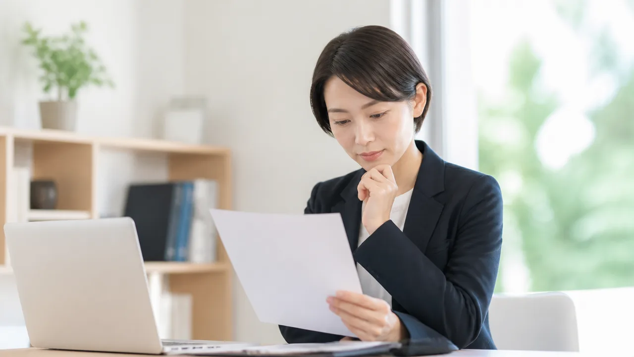 兼任とは？意味や使い方、兼務との違いをわかりやすく解説