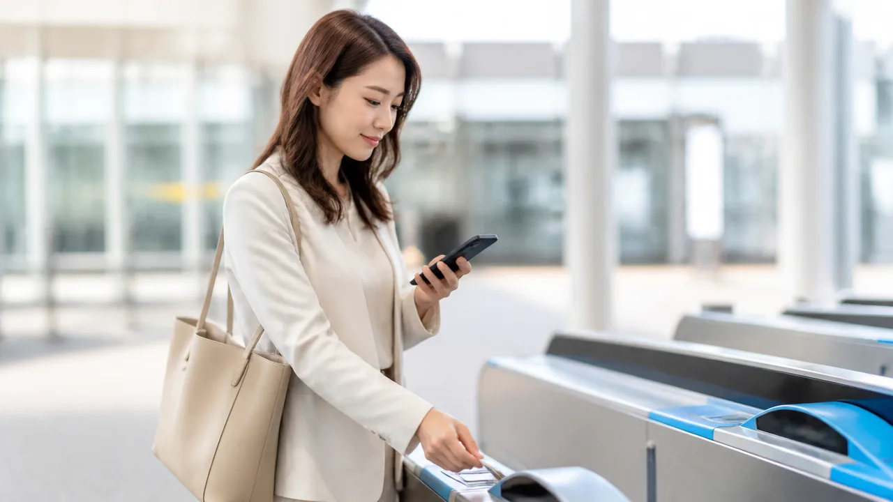新幹線は違う駅から乗ることができる？切符の扱いと注意点を解説
