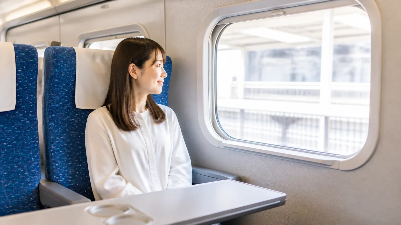 新幹線は違う駅から乗ることができる？切符の扱いと注意点を解説